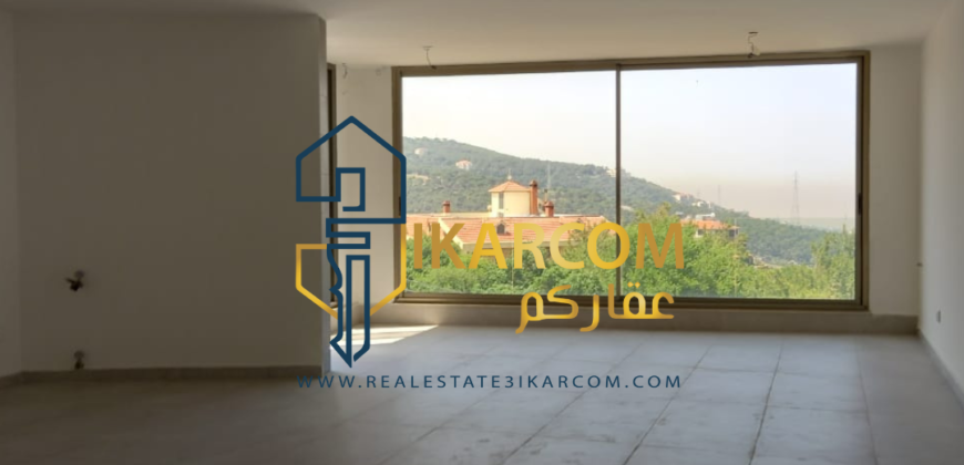 Apartment For Sale in Qennabet Broumana