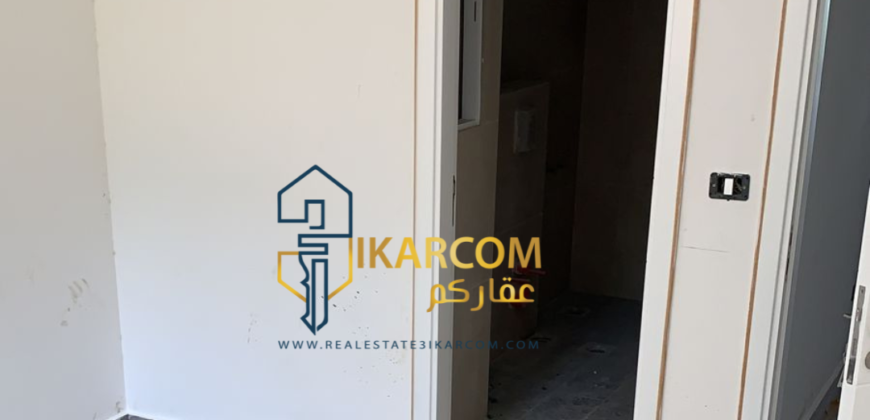 Apartment For Sale in Mazraat Yashouh