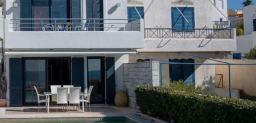 Villa for Sale in Anavyssos