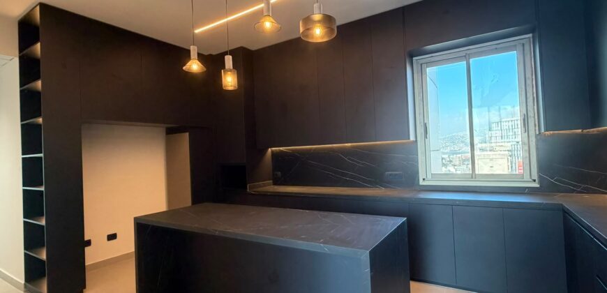 For Sale: Apartment in Achrafieh