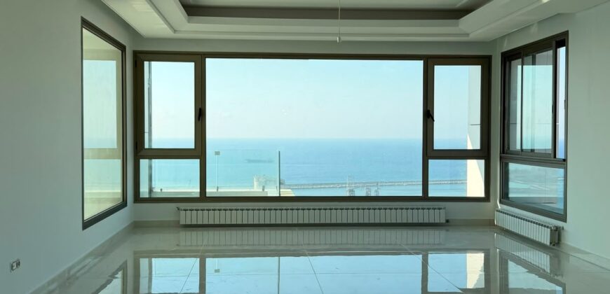 For Sale: Apartment in Achrafieh
