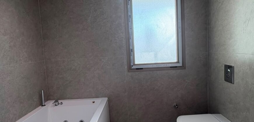 For Sale: Apartment in Achrafieh