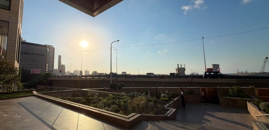 For Sale: Apartment in Achrafieh