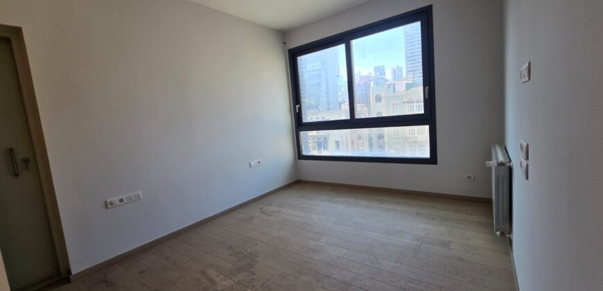 For Sale: Apartment in Saifi-Achrafieh