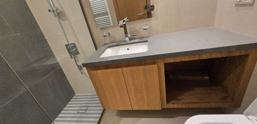 For Sale: Apartment in Saifi-Achrafieh