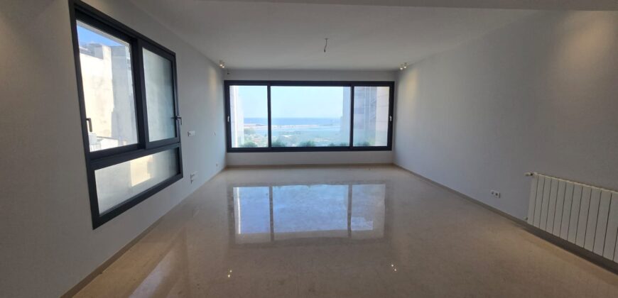 For Sale: Apartment in Saifi-Achrafieh