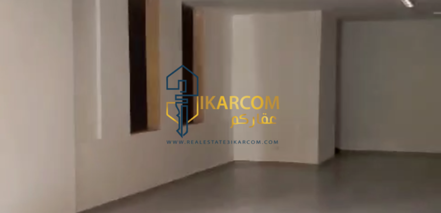 Warehouse And Showroom for Rent in Fanar
