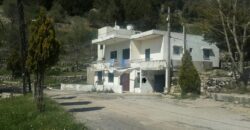 Land for sale in Kfour with existing House
