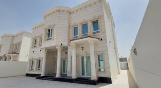 Villa with a Land area for Sale in Umm Salal