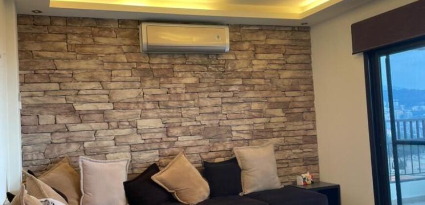 Apartment with terrace for sale in mansourieh