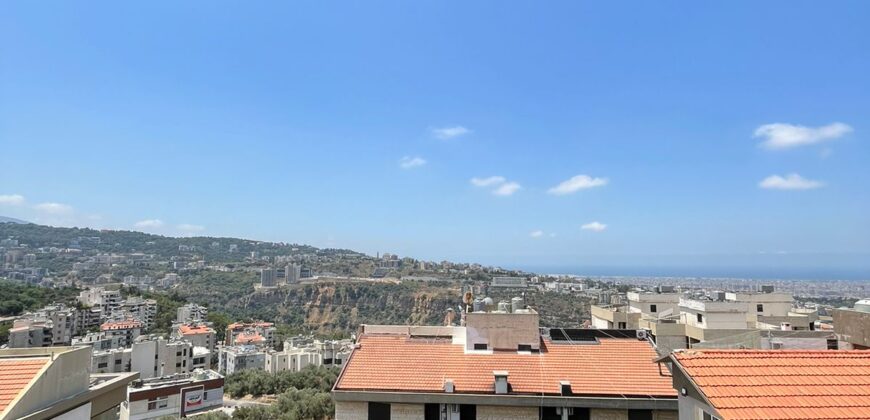 Apartment with terrace for sale in mansourieh