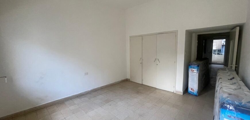 Apartment for sale in Ain el Remaneh Apartment for sale in Ain el Remaneh