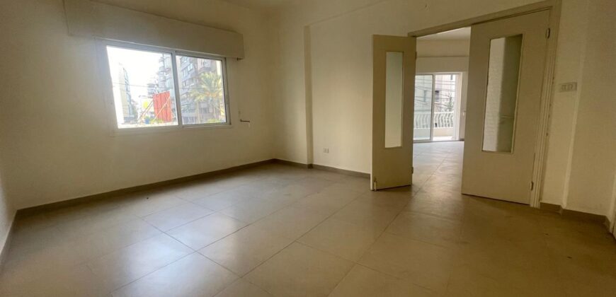 Apartment for sale in Ain el Remaneh Apartment for sale in Ain el Remaneh