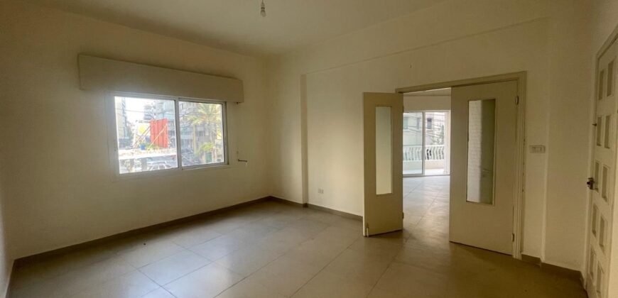 Apartment for sale in Ain el Remaneh Apartment for sale in Ain el Remaneh