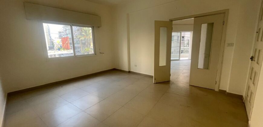 Apartment for sale in Ain el Remaneh Apartment for sale in Ain el Remaneh