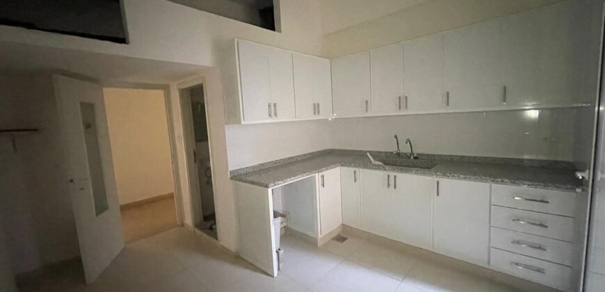 Apartment for sale in Ain el Remaneh Apartment for sale in Ain el Remaneh