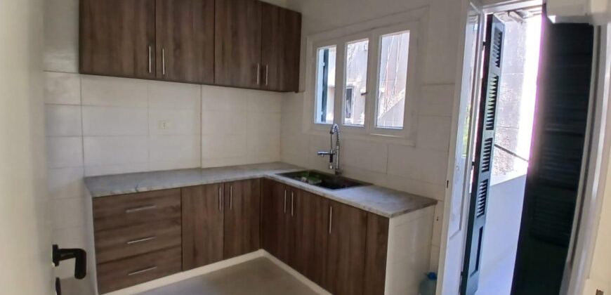 Apartment for sale in Ain el Remaneh Apartment for sale in Ain el Remaneh