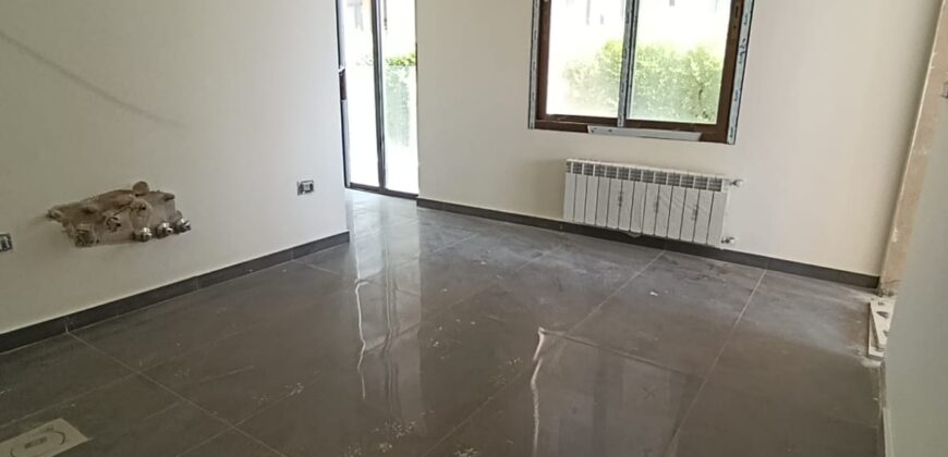 Apartment for sale in Ain Saade Apartment for sale in Ain Saade