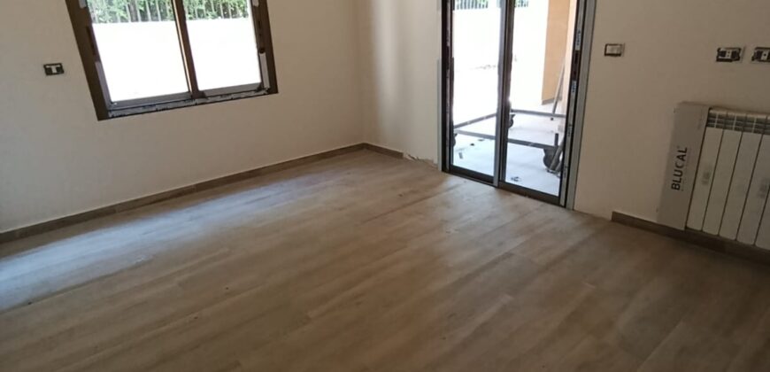 Apartment for sale in Ain Saade 
