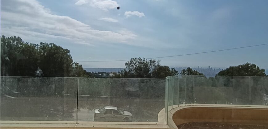 Apartment for sale in Ain Saade 