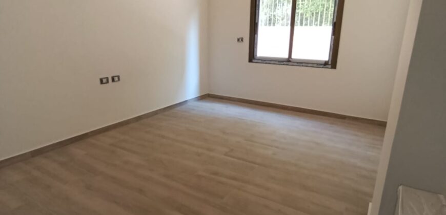 Apartment for sale in Ain Saade 