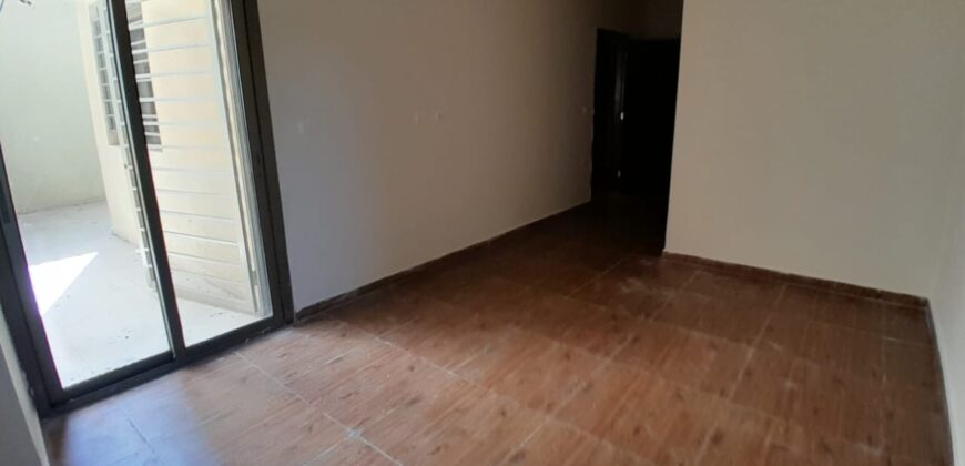 For Sale: Apartment in Mansourieh