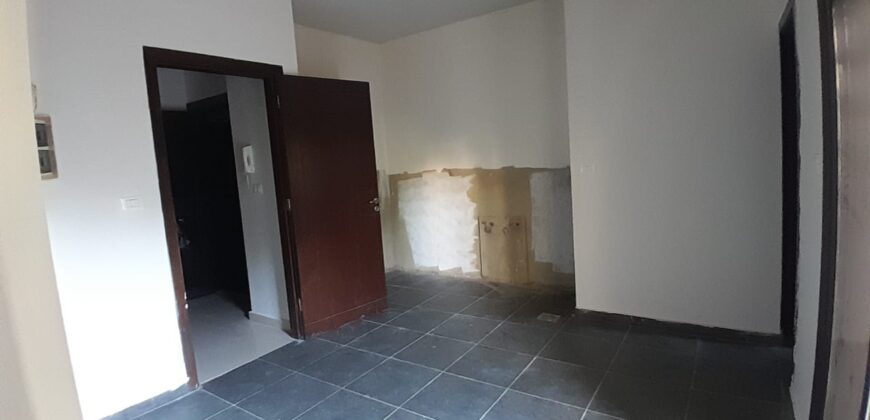 For Sale: Apartment in Mansourieh