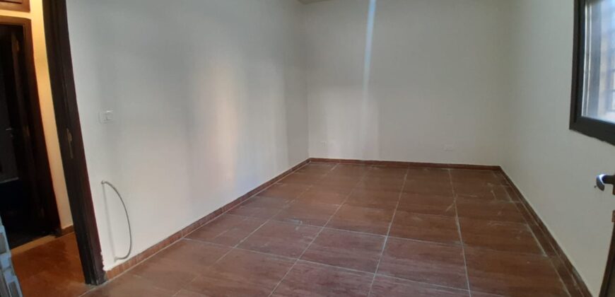 For Sale: Apartment in Mansourieh For Sale: Apartment in Mansourieh
