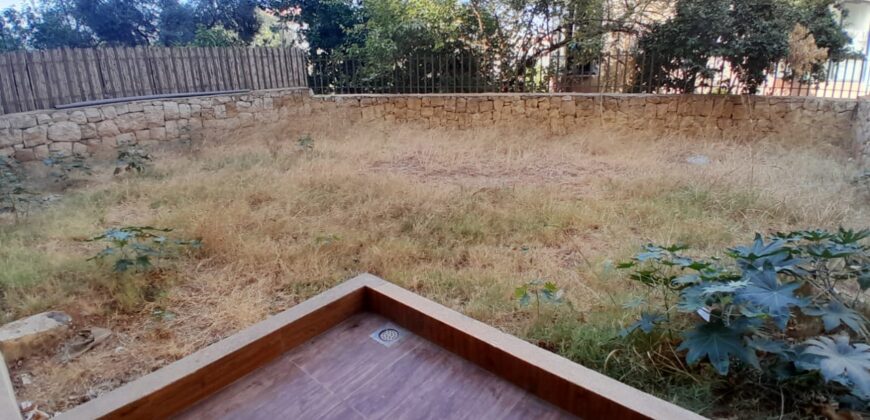 For Sale: Apartment in Mansourieh For Sale: Apartment in Mansourieh
