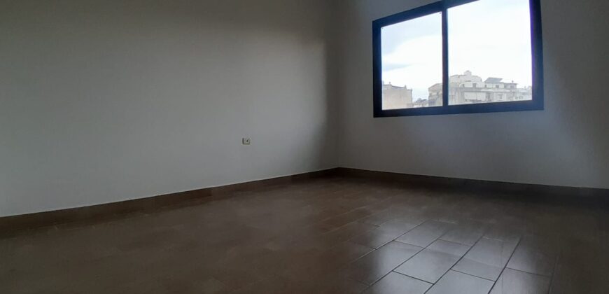 Apartment for sale in Ain el Remaneh with panoramic city view Apartment for sale in Ain el Remaneh with panoramic city view