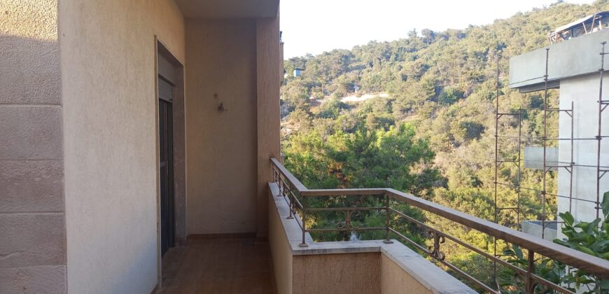 For Sale: Apartment in Roumieh, Metn For Sale: Apartment in Roumieh, Metn