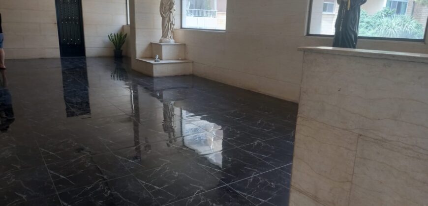 For Sale: Apartment in Mansourieh For Sale: Apartment in Mansourieh