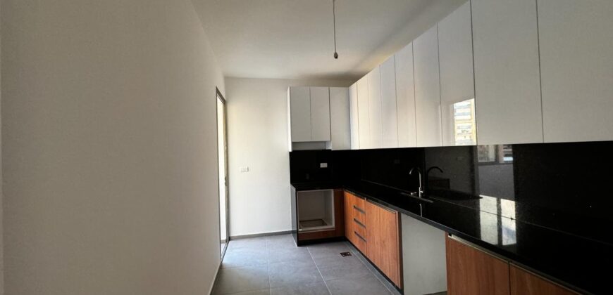 For Sale: Apartment in Jdeideh, Metn For Sale: Apartment in Jdeideh, Metn