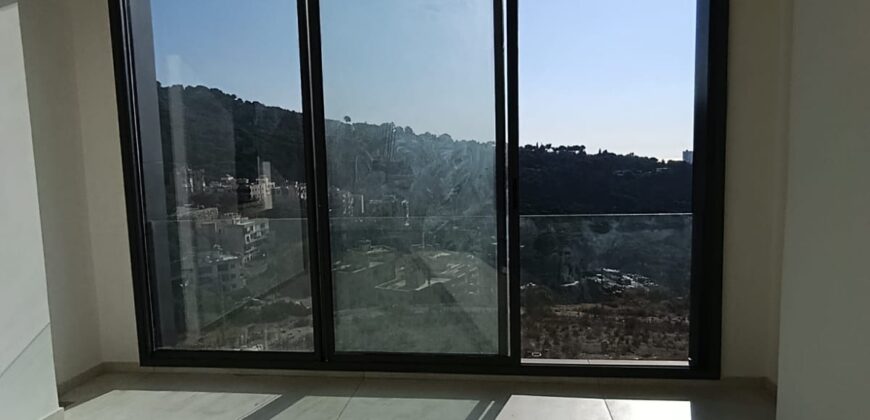For Sale: Apartment in Fanar, Metn