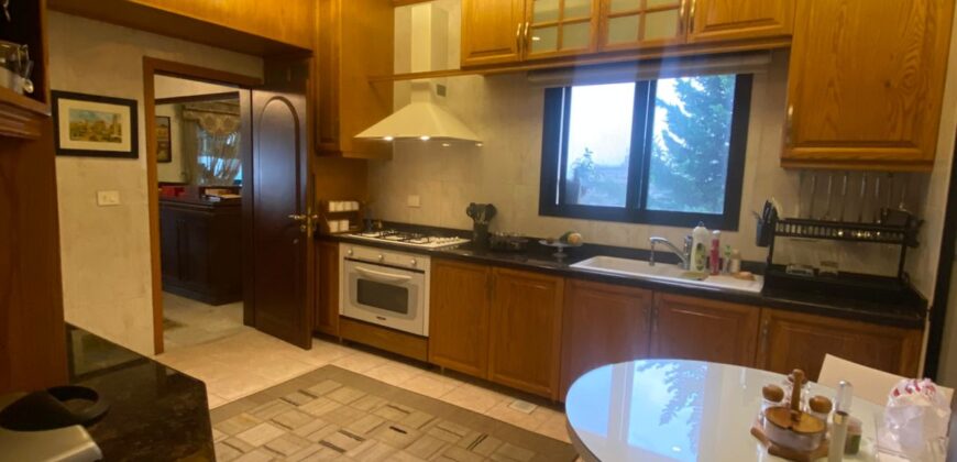 For Sale: Apartment in Biaqout, Metn