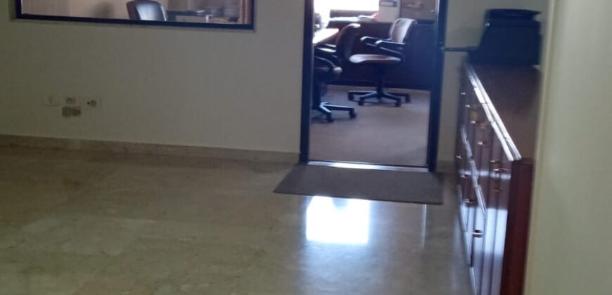 For Sale: Office in Dawra, Metn – Listing Code: 2985-DA-KW