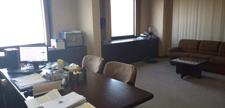 For Sale: Office in Dawra, Metn – Listing Code: 2985-DA-KW