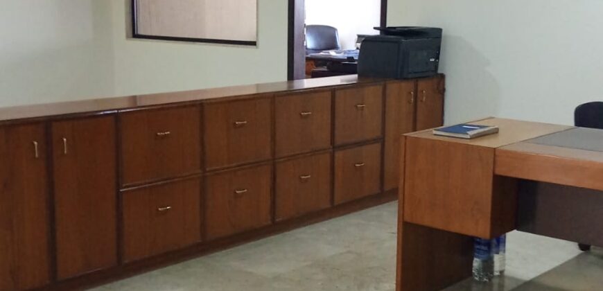 For Sale: Office in Dawra, Metn – Listing Code: 2985-DA-KW