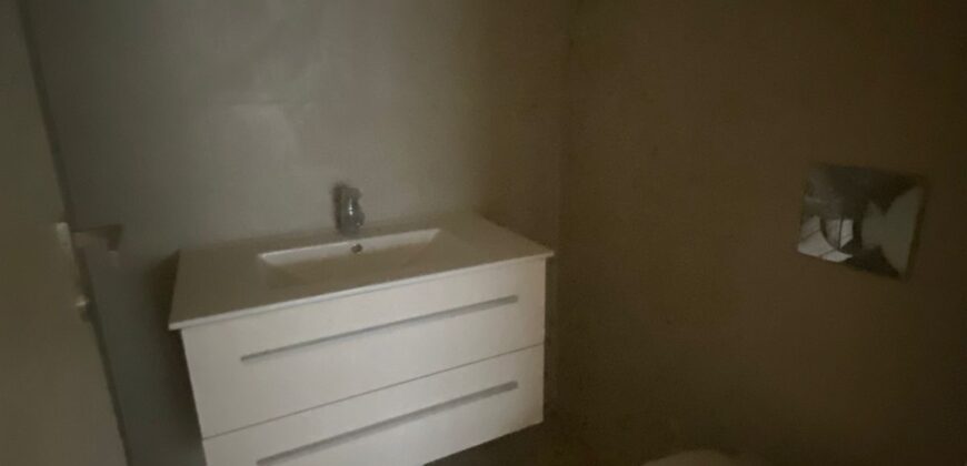 For Sale: Apartment in Dekweneh, Metn