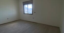 For Sale: Apartment in Ain Saade, Metn