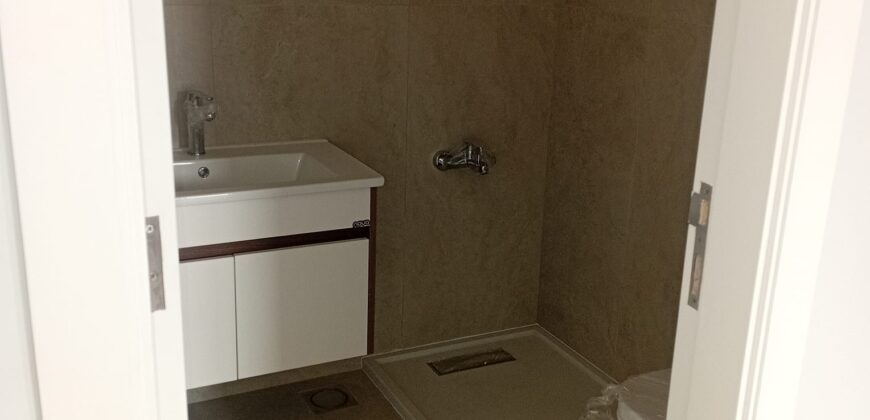 For Sale: Apartment in Ras Beirut