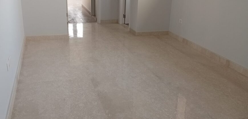 For Sale: Apartment in Ras Beirut