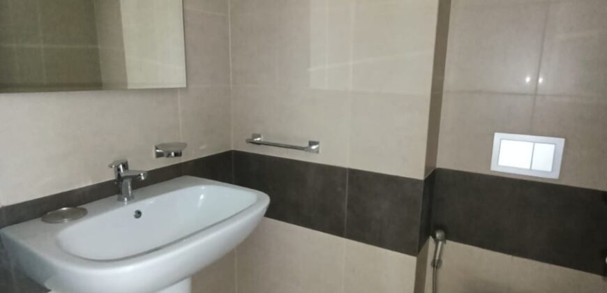 For Sale: Apartment in Antelias, Metn