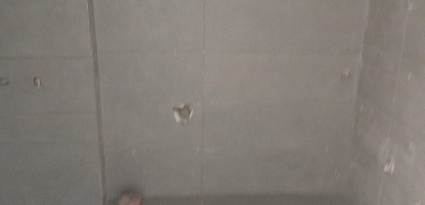 For Sale: Apartment in Ain El Mreisseh