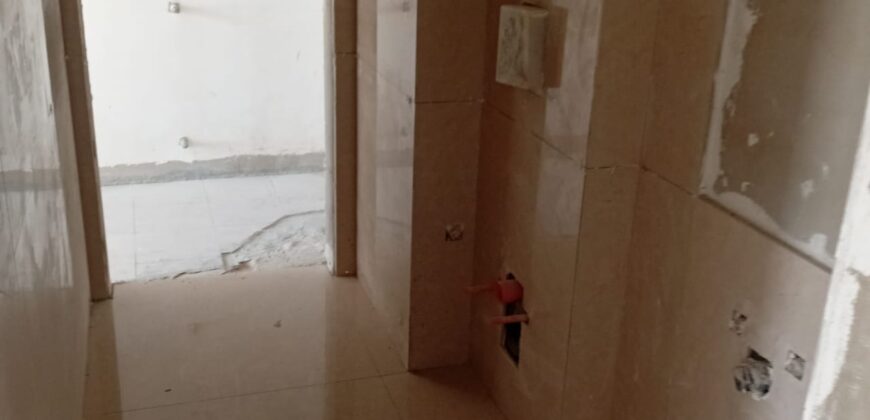 For Sale: Apartment in Ain El Mreisseh