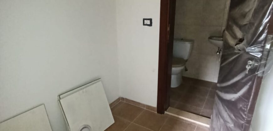 For Sale: Apartment in Naccache, Metn