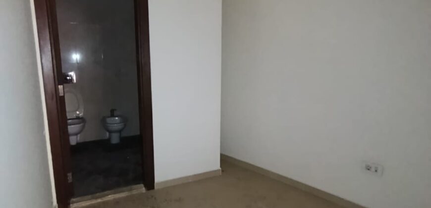 For Sale: Apartment in Naccache, Metn