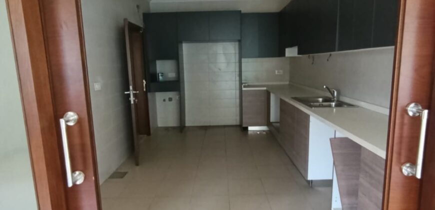 For Sale: Apartment in Naccache, Metn