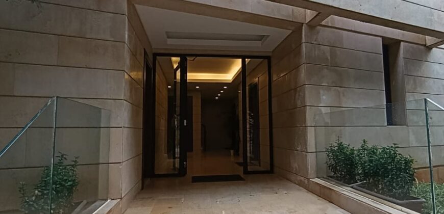 For Sale: Apartment in Naccache, Metn