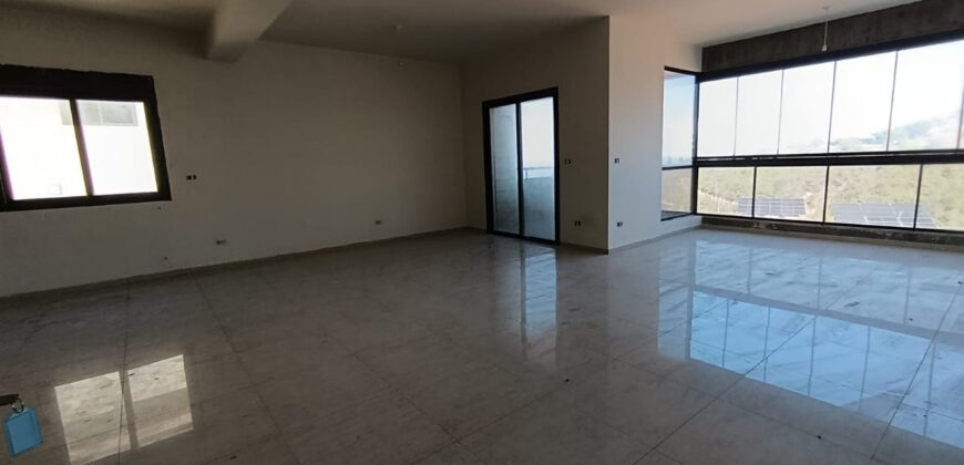 For Sale: Apartment in Tilal Ain Saade, Metn